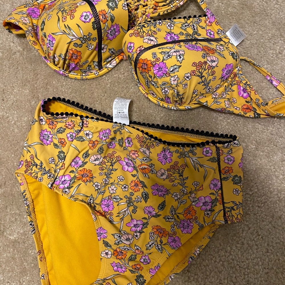 WOMENS BATHING SUIT BOTTOMS